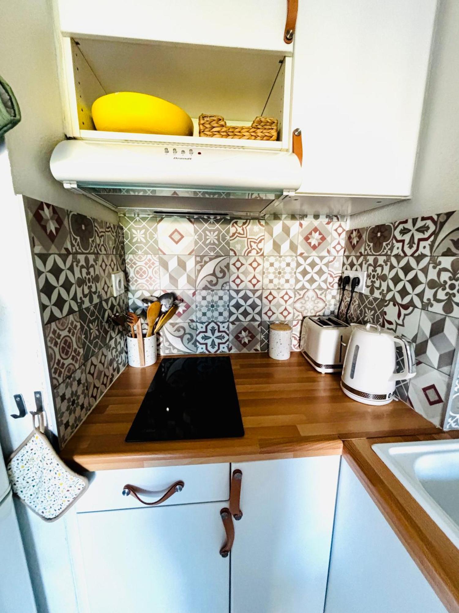 La Petite Pinede Studio Climatise Proche Plage Sanary-sur-Mer Ngoại thất bức ảnh