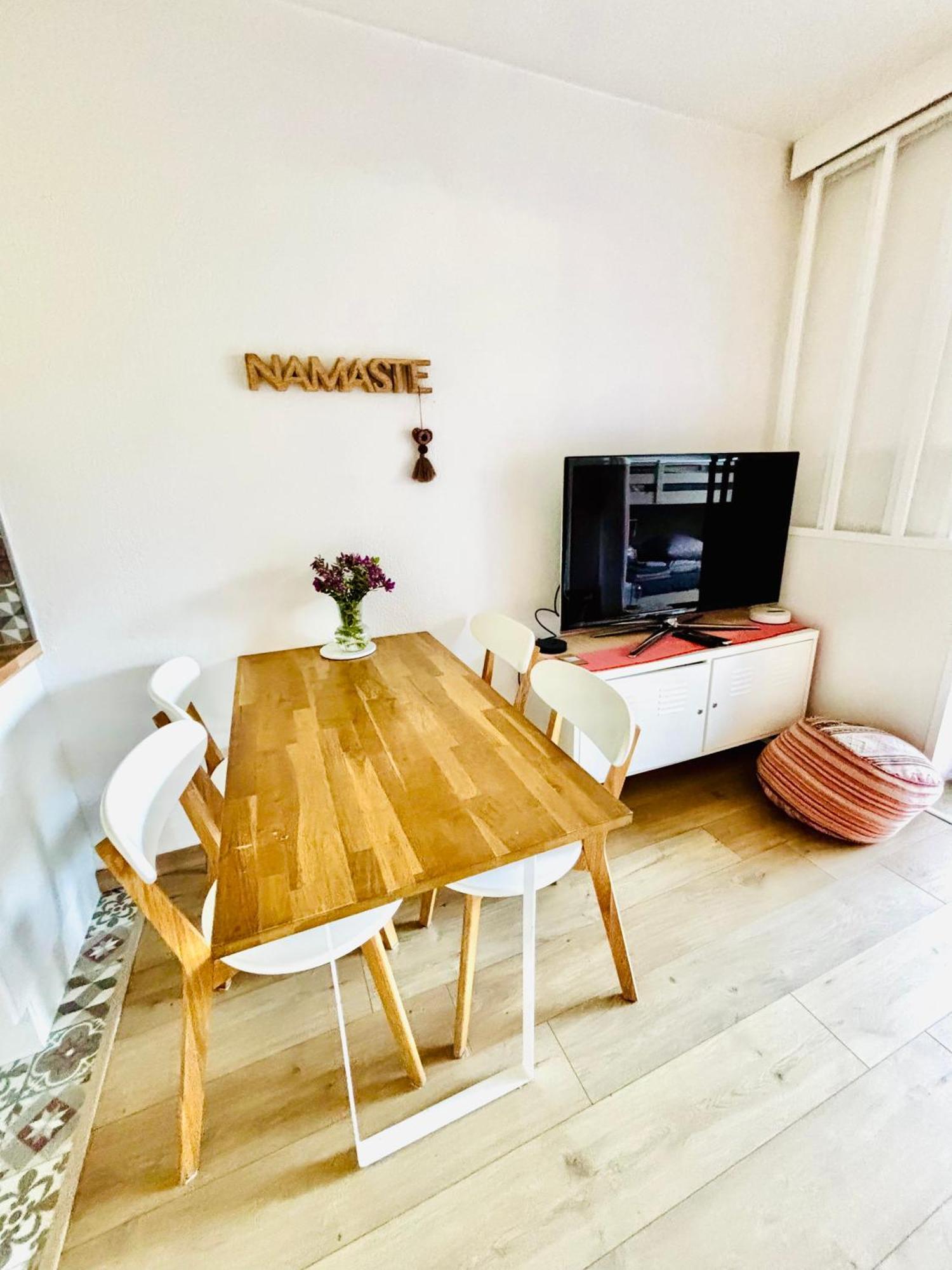 La Petite Pinede Studio Climatise Proche Plage Sanary-sur-Mer Ngoại thất bức ảnh
